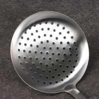 Шумовка для казана 42см, диаметр 16см, дерев ручка Шумовка для казана 42см, диаметр 16см, дерев ручка