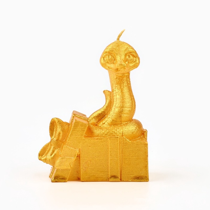 Свеча новогодняя &laquo;Змейка с подарком&raquo;, на Новый год, золотая 77 х 61 х 35