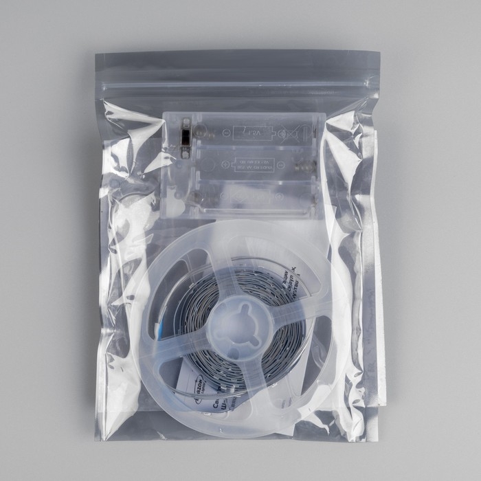 Светодиодная лента Luazon Lighting 3 м, IP20, SMD2835, 30 LED/м, 3хААА, свечение мульти Светодиодная лента Luazon Lighting 3 м, IP20, SMD2835, 30 LED/м, 3хААА, свечение мульти