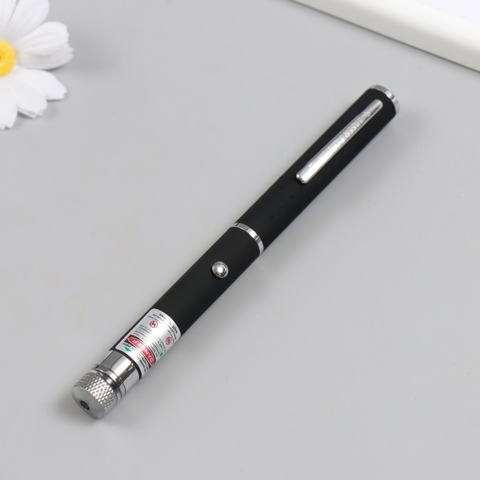 Указка лазерная 12 + 1 насадки от 2 х ААА 7,7х21 см Указка лазерная 12 + 1 насадки от 2 х ААА 7,7х21 см