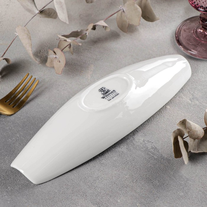 Блюдо фарфоровое Wilmax, 25,5&times;7,5 см, цвет белый