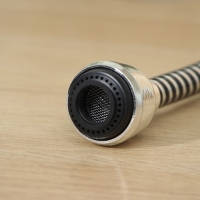 Поворотная насадка на кран Доляна &laquo;Флекс Фикс&raquo;, d=1,5 см, с изменяемым углом наклона и интенсивностью струи, с сеткой