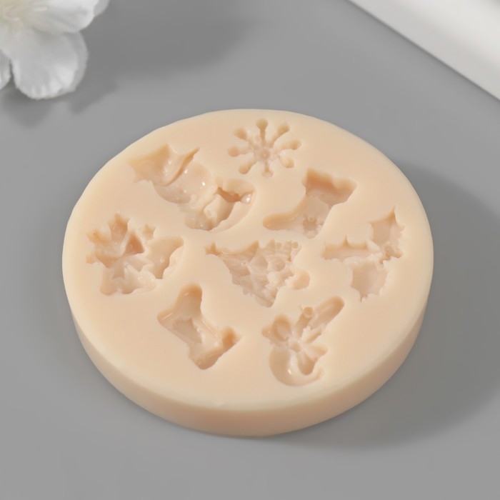 Новогодний молд силикон Новогодний молд силикон "Н/Г микс" (издел. от 1,2 см до 2,3 см)