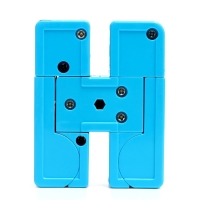 Робот-буква H, трансформируется в Лошадь Робот-буква H, трансформируется в Лошадь