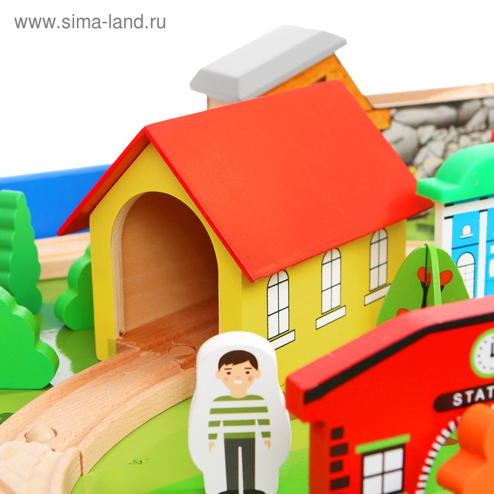 Железная дорога, 108 элементов, стол в комплекте Железная дорога, 108 элементов, стол в комплекте