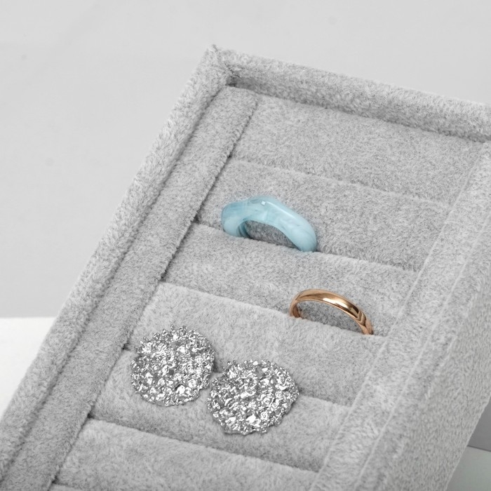 Подставка под кольца Queen fair6 полос, флок, 10&times;10,5&times;18 см, цвет серый