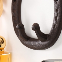 Крючки декоративные чугун "Подкова" 13х12,5х3,7 см Крючки декоративные чугун "Подкова" 13х12,5х3,7 см