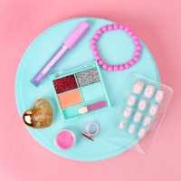 Набор детской косметики &laquo;Живи ярко&raquo;, тени, блеск для губ, накладные ногти, глиттер, кольцо, браслет