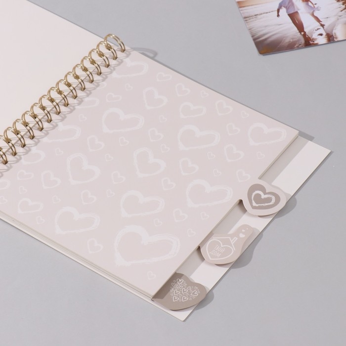 Фотоальбом на спирали 20 листов "Мы семья" объёмный элемент + 4 вкладки 24х24 см