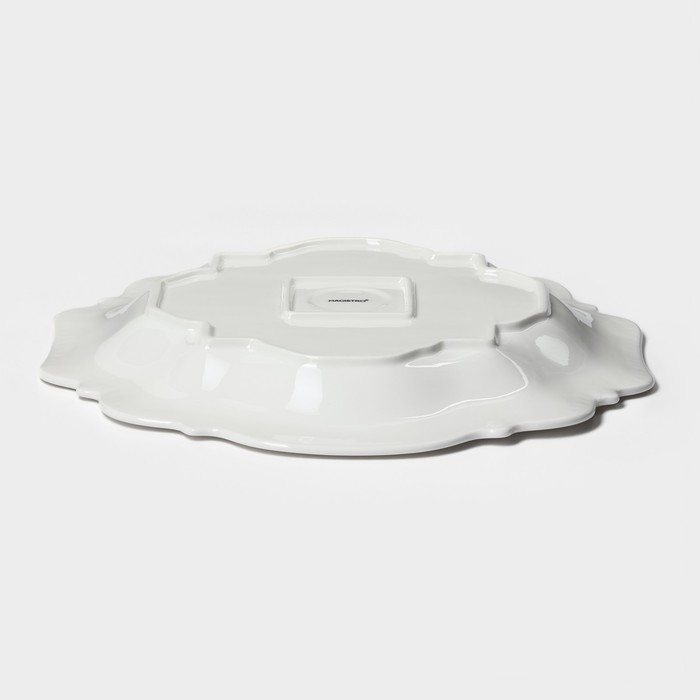 Блюдо фарфоровое Magistro «Сюита», d=30,5 см, цвет белый Блюдо фарфоровое Magistro «Сюита», d=30,5 см, цвет белый