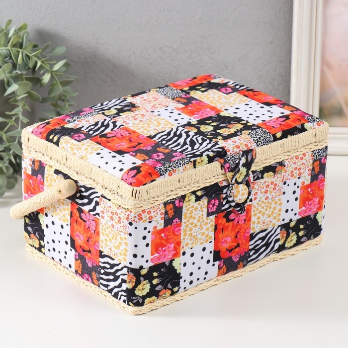 Шкатулка для рукоделия Шкатулка для рукоделия "Пэчворк. Цветы, горох и зебра" 19х26х14,5 см