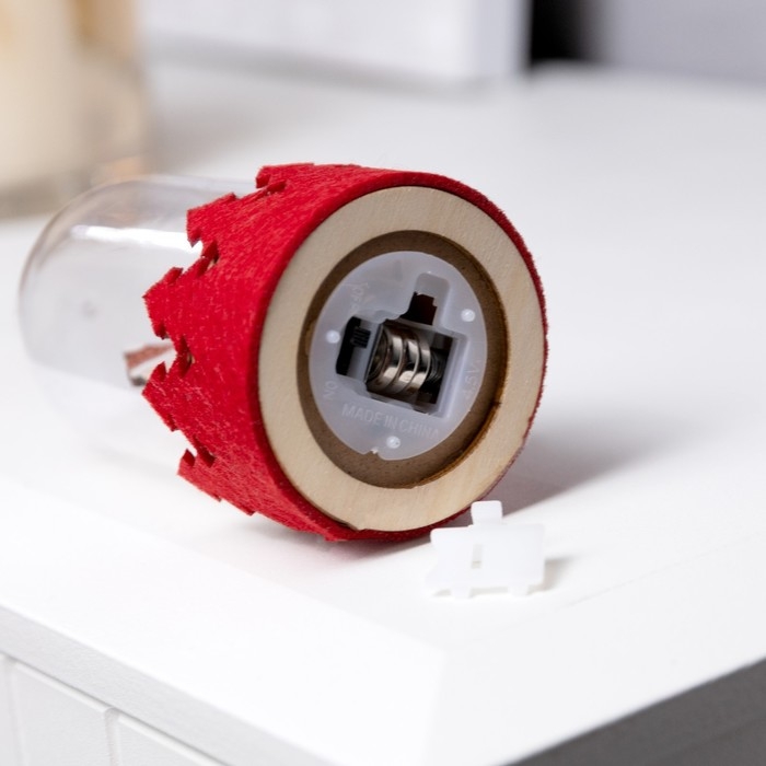 Светодиодная фигура под куполом &laquo;Дед Мороз&raquo; 6 &times; 9.5 &times; 6 см, дерево, батарейки LR1130х3 (в комплекте), свечение тёплое белое