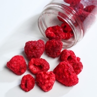 Ягода сублимированная &laquo;Малина&raquo; для капкейков и шоколада, 8 г.