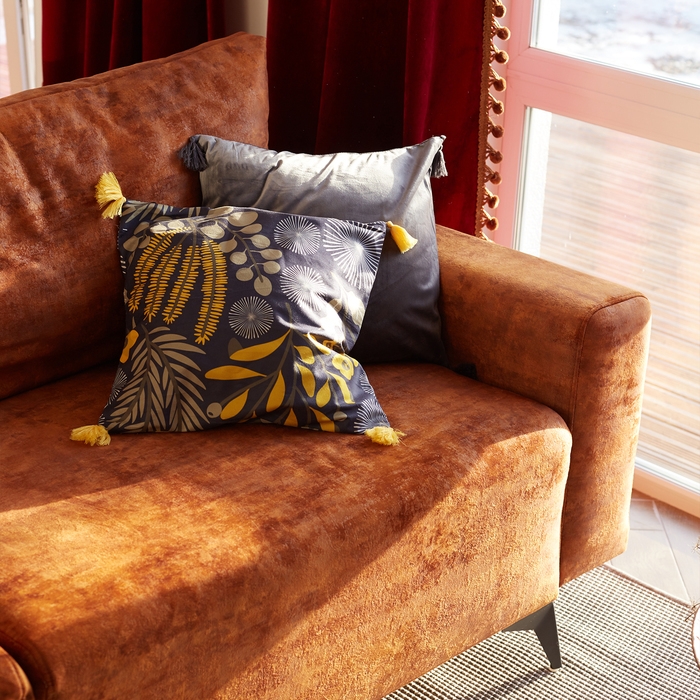 Наволочка декоративная с кисточками Этель &laquo;Солнце&raquo;, 43х43 см