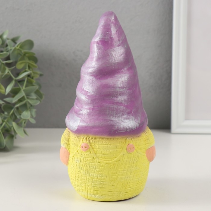 Фигурка "Гном Остин"  высота 17,5 см, ширина 9,5 см, длина 8,5 см.