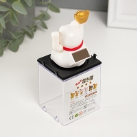 Маятник пластик "Белый Манэки-нэко со слитками Ямб" 5х5х6 см