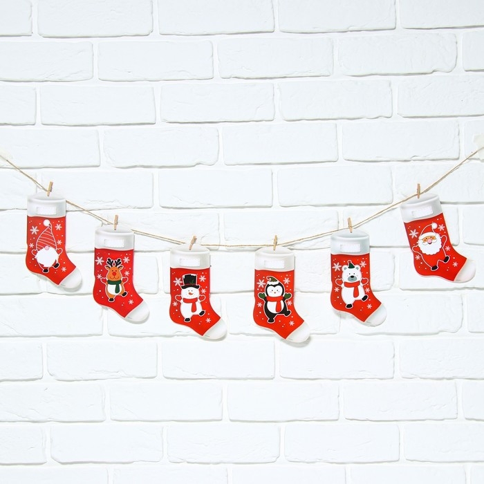 Гирлянда с прищепками новогодняя &laquo;Новогодние носочки&raquo;, на Новый год, красная, длина 1.5 м.