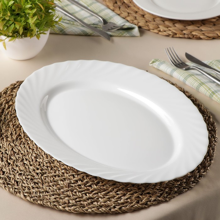 Блюдо овальное стеклокерамическое, 35&times;25 см, цвет белый