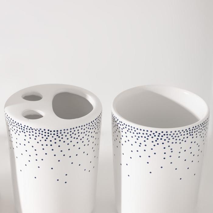 Набор аксессуаров для ванной комнаты &laquo;Брызги&raquo;, 4 предмета (дозатор 300 мл, мыльница, 2 стакана), цвет белый