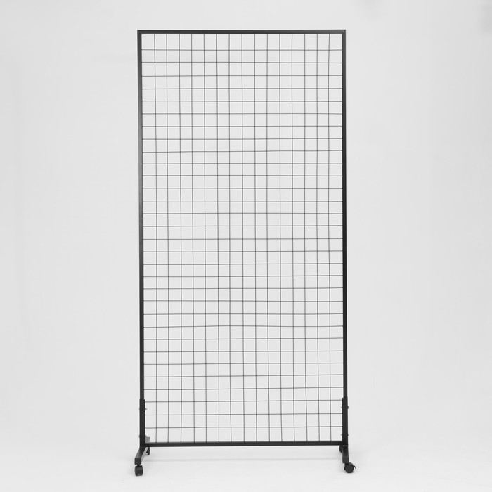 Сетка на колёсах, 100&times;200 см, размер ячейки 6&times;6 см, цвет чёрный