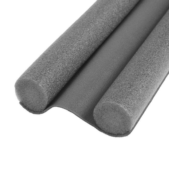 Защита от сквозняка и пыли ТУНДРА, 95х10 см, цвет серый Защита от сквозняка и пыли ТУНДРА, 95х10 см, цвет серый