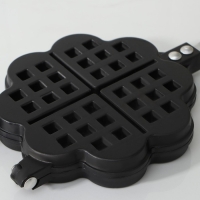 Сковорода двойная Доляна &laquo;Венские вафли&raquo;, d=14 см, пластиковая ручка, цвет чёрный