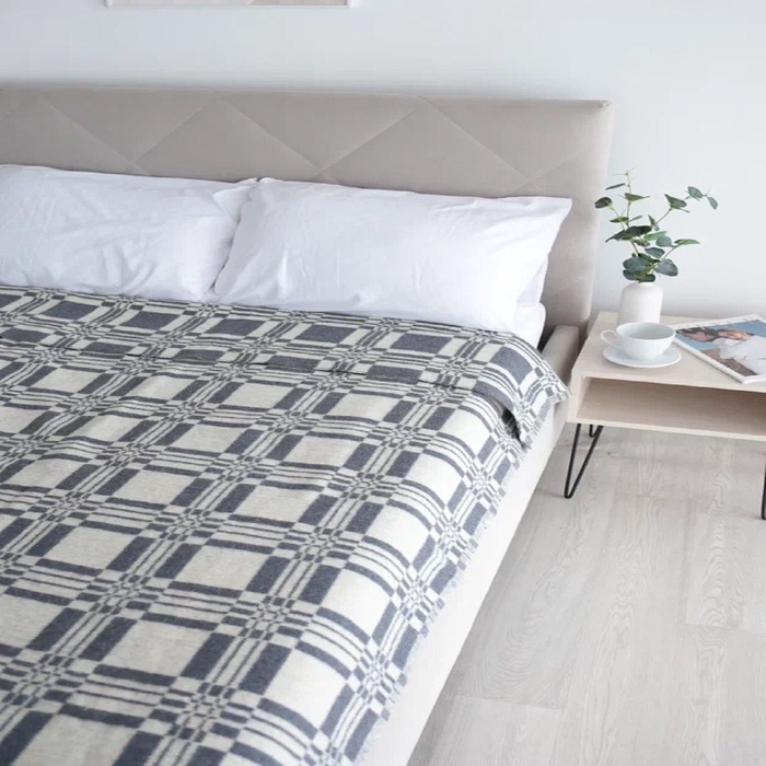 Одеяло полушерстяное 140х205см, Призма, шерсть70%, ПАН 30%, 400г/м