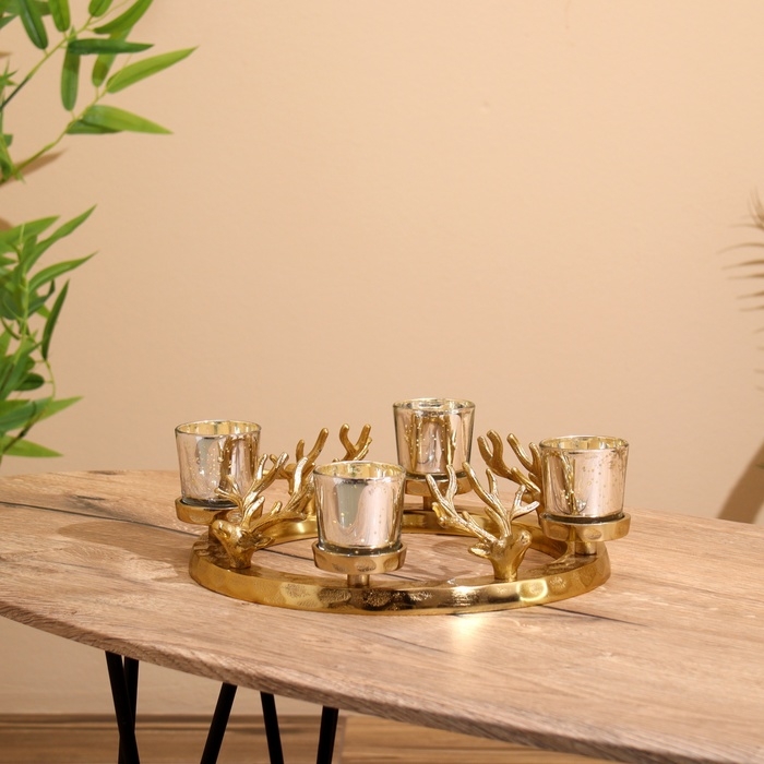 Подсвечник на 4 свечи Подсвечник на 4 свечи "Рожки" алюминий 30х30х10 см