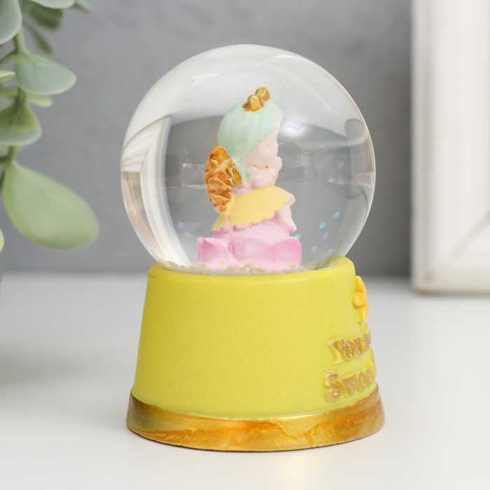 Сувенир полистоун водяной шар свет Сувенир полистоун водяной шар свет "Милый ангелочек" МИКС 4х4х6,7 см