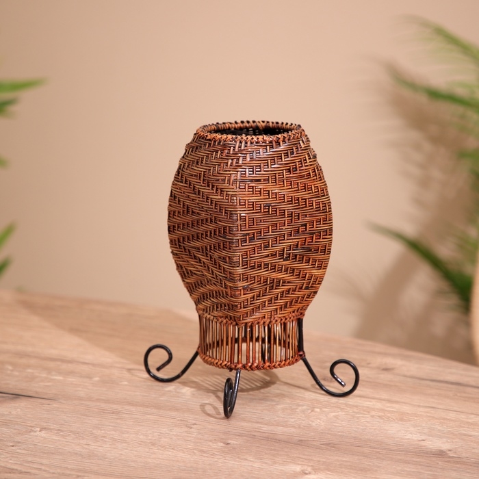 Подсвечник 14х14х24 см