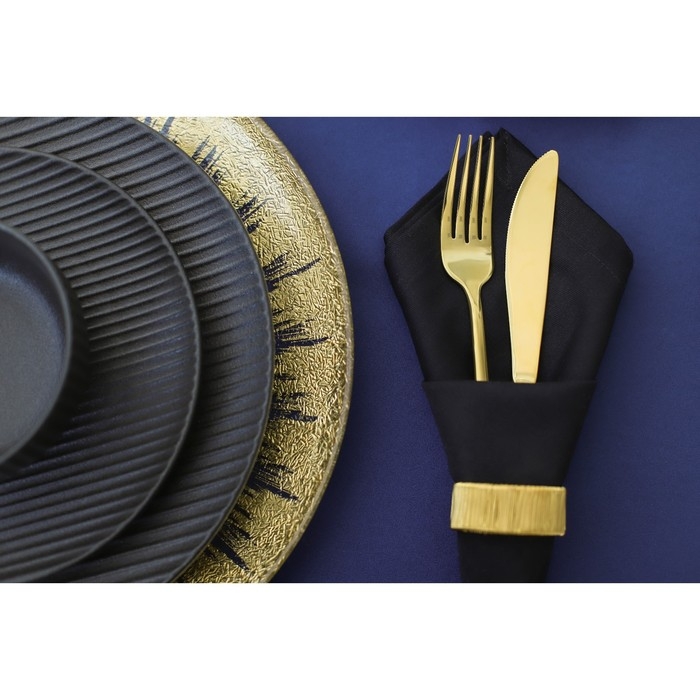 Тарелка фарфоровая Magistro Line, d=20,5 см, цвет чёрный Тарелка фарфоровая Magistro Line, d=20,5 см, цвет чёрный