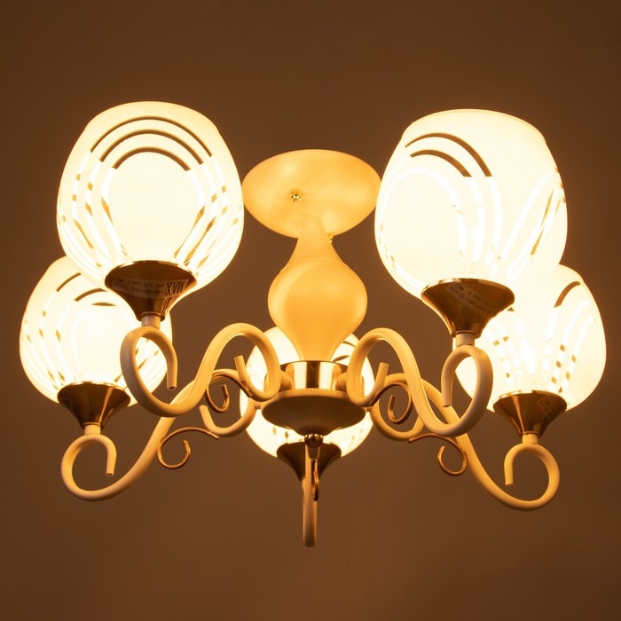 Люстра "Патриция" 5х40Вт Е27 Белый, золото 56х56х35см