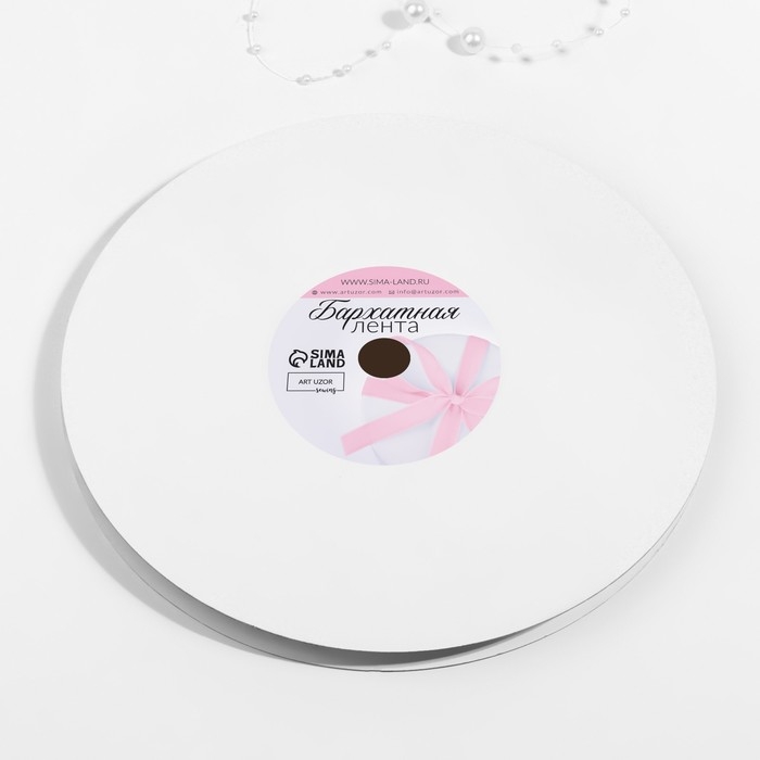 Лента бархатная, с золотым люрексом, 6 мм, 18 ± 1 м, цвет зелёный №165 Лента бархатная, с золотым люрексом, 6 мм, 18 ± 1 м, цвет зелёный №165