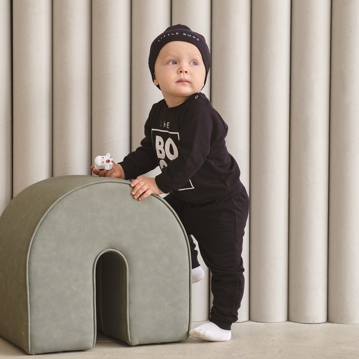 Комплект детский (джемпер, брюки, шапочка) Крошка Я Комплект детский (джемпер, брюки, шапочка) Крошка Я "Little Boss", рост 68-74 см, цвет чёрный