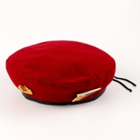 Карнавальный набор «Сильный солдат» красный берет, размер 54-56, значок, флажок Карнавальный набор «Сильный солдат» красный берет, размер 54-56, значок, флажок