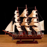 Корабль сувенирный средний &laquo;Трёхмачтовый&raquo;, паруса бежевые, 49 х 42 х 8 см