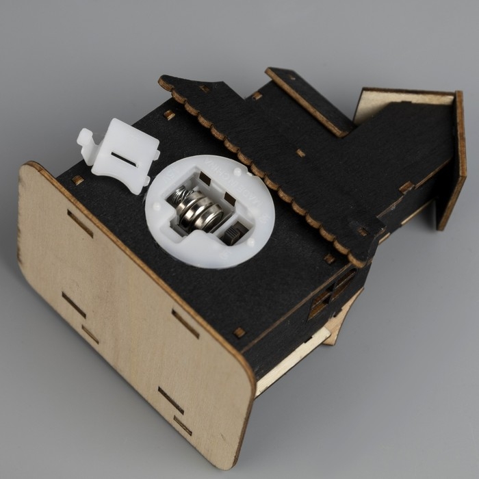 Светодиодная подвеска &laquo;Дом с чёрной кошкой&raquo; 9 &times; 12 &times; 6 см, пластик, батарейки LR1130х3 (в комплекте), свечение тёплое белое