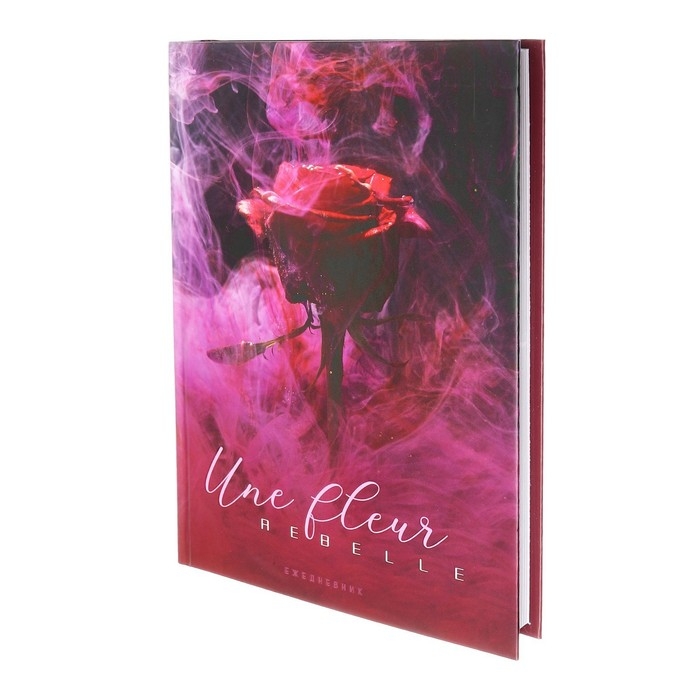 Ежедневник недатированный на сшивке, А5, 160 листов, картон 7БЦ, матовая ламинация, выборочный лак "Нежный цветок"