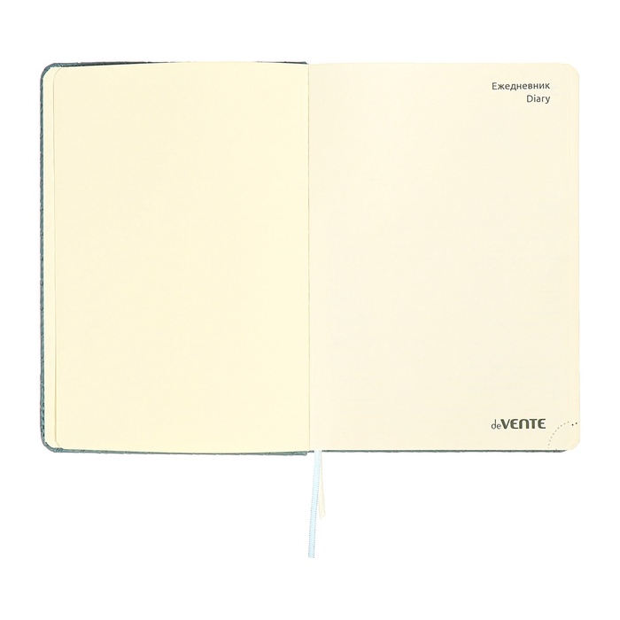 Ежедневник недатированный A5 136 листов кожзам deVENTE. Clair, твердая обложка с поролоном, перфорация, ляссе, блок 70, голубой