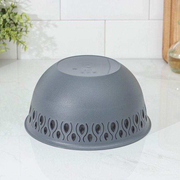 Миска с крышкой 3л 26,5х24х11,5см Миска с крышкой 3л 26,5х24х11,5см