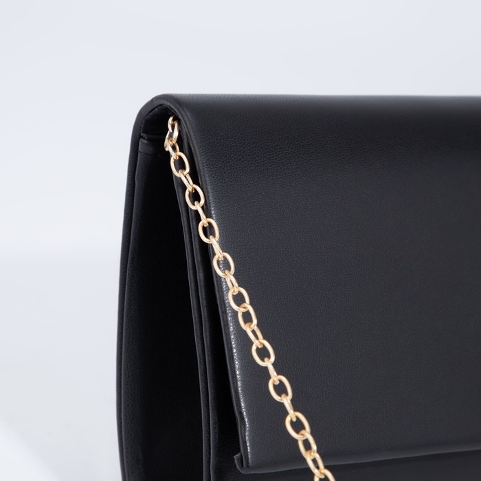 Сумка-клатч на клапане, цвет чёрный