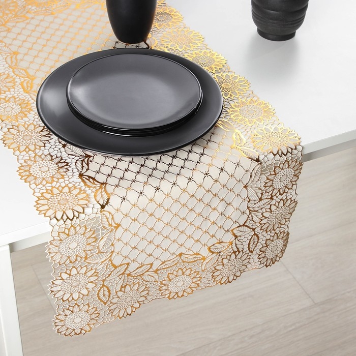 Салфетка сервировочная на стол &laquo;Букет&raquo;, ажурная, 84&times;40 см, ПВХ, цвет золото