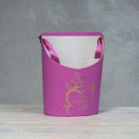 Переноска для цветов, ваза Овал с тиснением "Ты в моём сердце", фуксия 12,5 х 13,5 х 18 см Переноска для цветов, ваза Овал с тиснением "Ты в моём сердце", фуксия 12,5 х 13,5 х 18 см