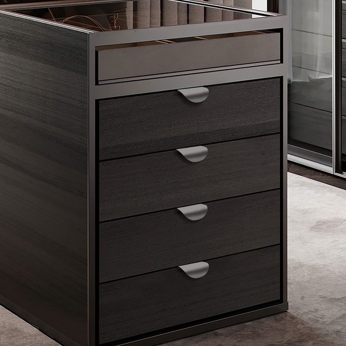 Ручка CAPPIO, м/о 32 мм, цвет матовый серый Ручка CAPPIO, м/о 32 мм, цвет матовый серый