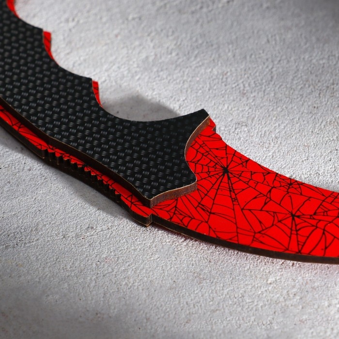 Сувенирное оружие из дерева &laquo;Керамбит, паутина&raquo;