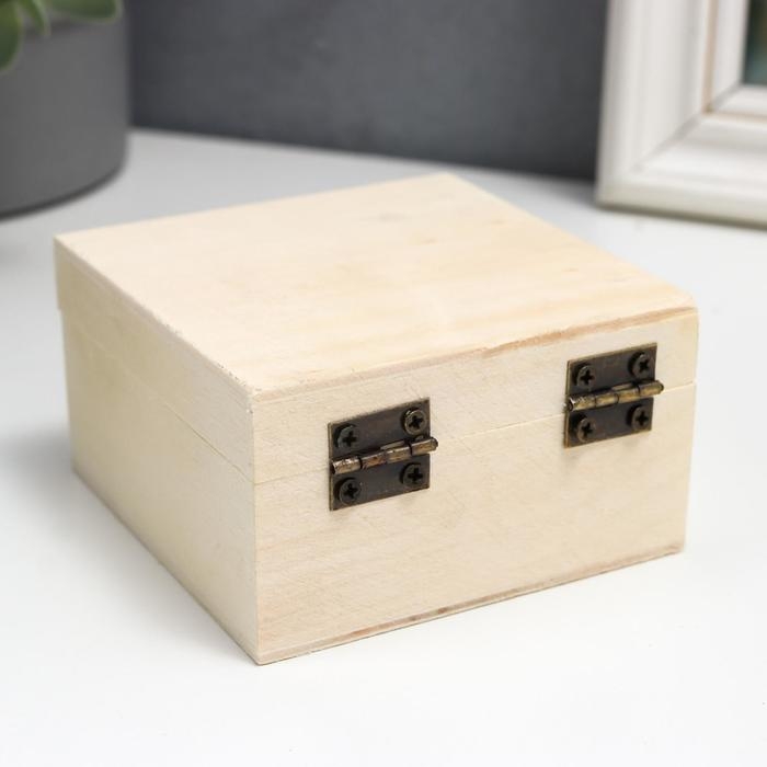 Шкатулка дерево для росписи квадрат 8х4,5х8 см Шкатулка дерево для росписи квадрат 8х4,5х8 см