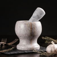 Ступка с толкушкой Magistro &laquo;Мрамор&raquo;, натуральный камень, цвет белый