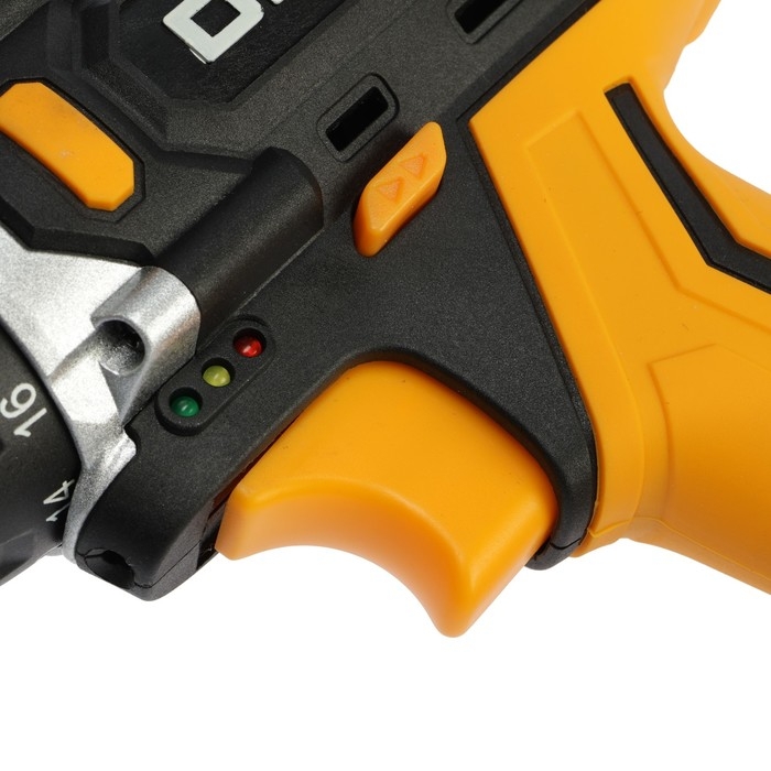 Дрель-шуруповерт DEKO Banger 16V, 16 В, 2х1.5 Ач, кейс + набор инструментов 63 предмета Дрель-шуруповерт DEKO Banger 16V, 16 В, 2х1.5 Ач, кейс + набор инструментов 63 предмета