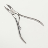 Кусачки педикюрные «Premium», 12,5 см, длина лезвия - 20 мм, цвет серебристый Кусачки педикюрные «Premium», 12,5 см, длина лезвия - 20 мм, цвет серебристый