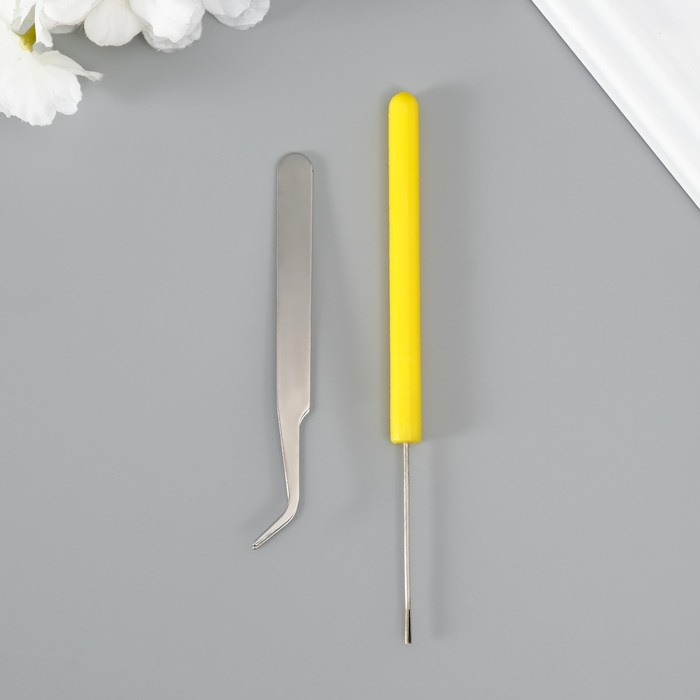 Набор инструментов для квиллинга(170 пол.0,5см, клей,иголки,линейка,пинцет,ин.д/кв.) 21х30см